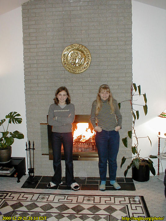 2000-12-29_21-31-10-med.jpg (96kb)