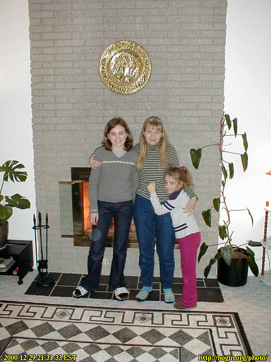 2000-12-29_21-31-33-med.jpg (108kb)