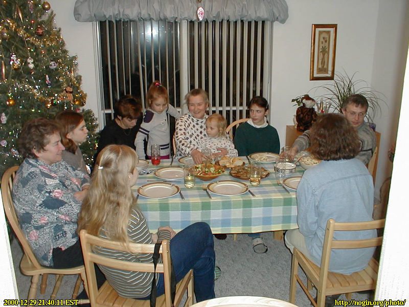 2000-12-29_21-40-11-med.jpg (129kb)